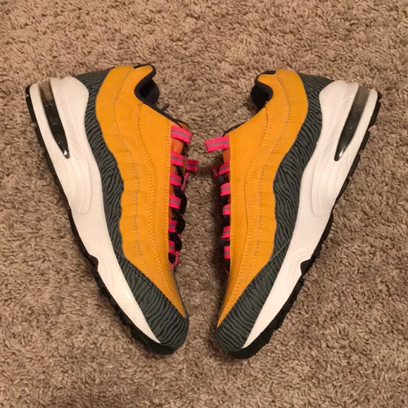 Grade School Nike Air Max 95 (2013) - Picture 4 of 7